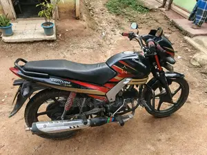Mahindra Rockstar 2016 Motorbike (Used)