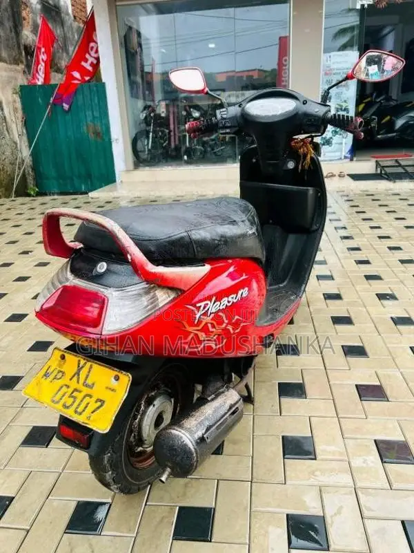 Hero Pleasure 2012 Motorbike (Used)