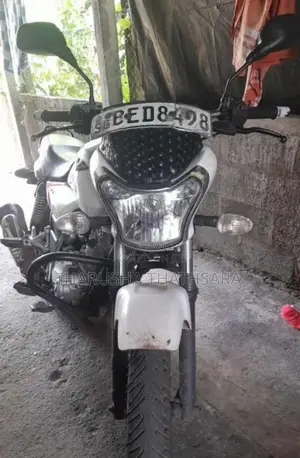 Bajaj V15 2016 motorcycle (Used)