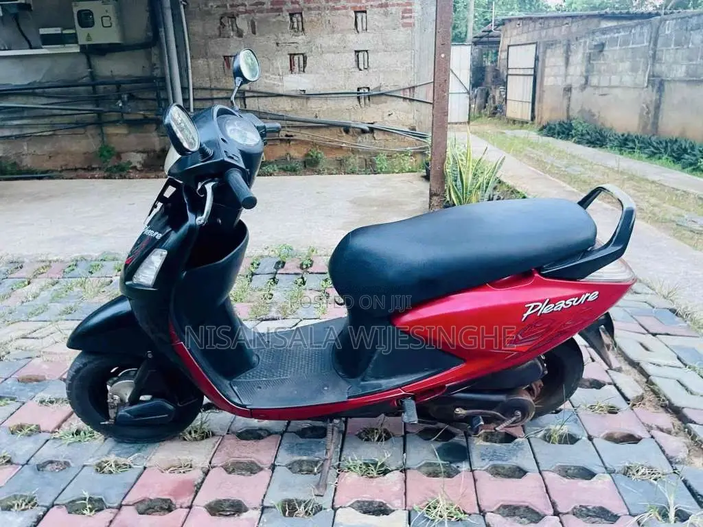 Hero Pleasure 2012 Motorbike (Used)