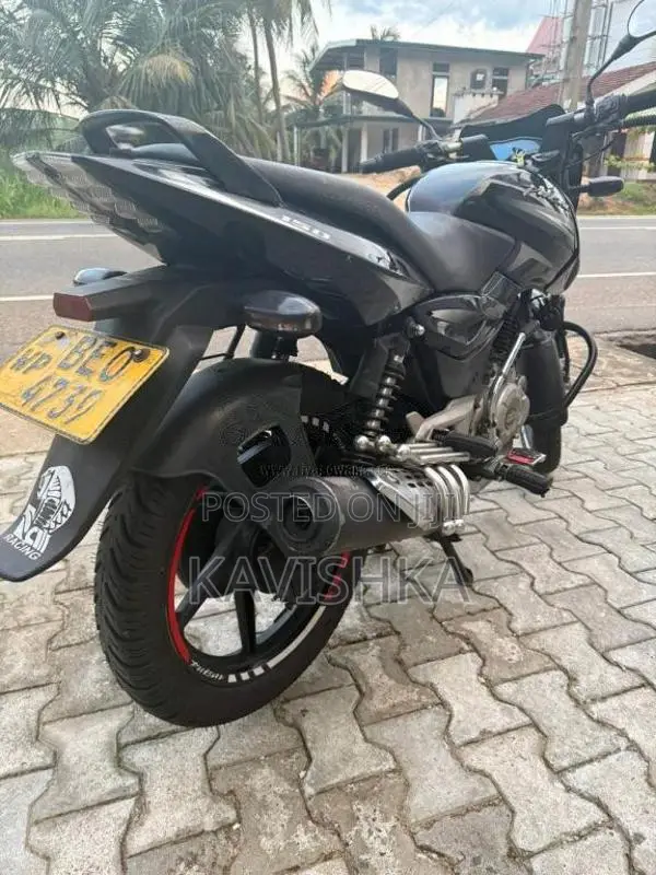 Bajaj Pulsar 2016 Motorbike (Used)