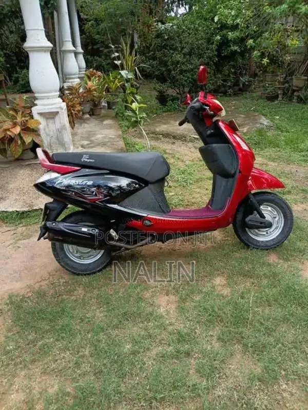 Hero Pleasure 2012 Motorbike (Used)
