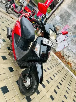 Hero Pleasure 2012 Motorbike (Used)