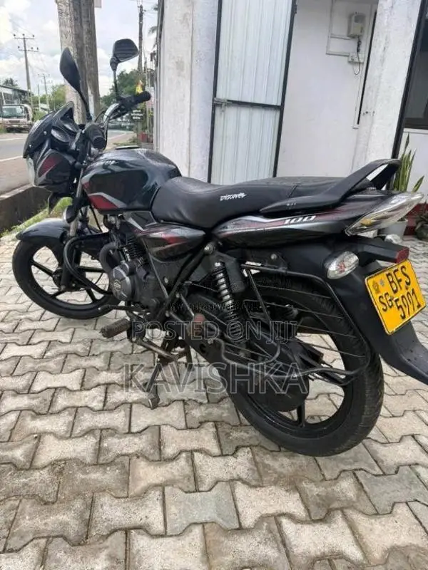 Bajaj Discover 2017 Motorbike (Used)