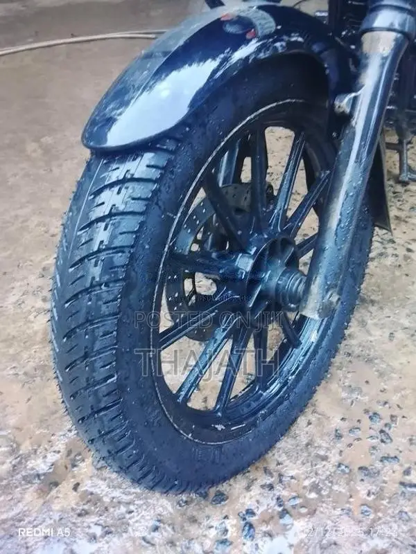 Bajaj Avenger 2016 Motorbike (Used)
