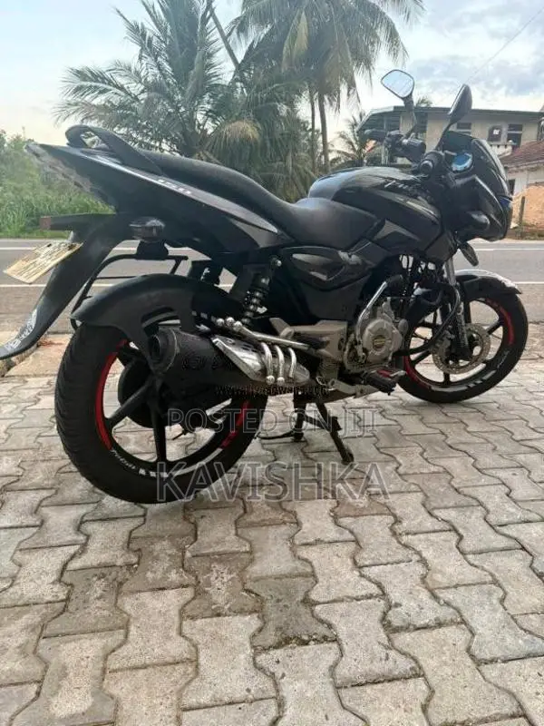 Bajaj Pulsar 2016 Motorbike (Used)