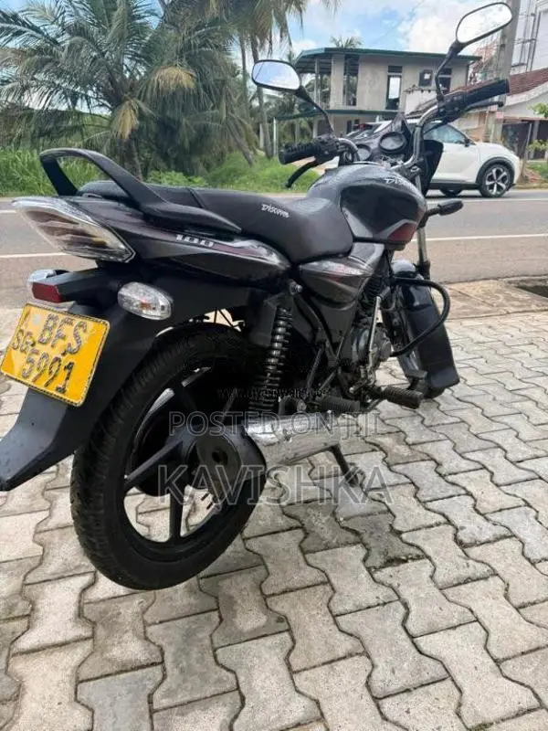 Bajaj Discover 2017 Motorbike (Used)