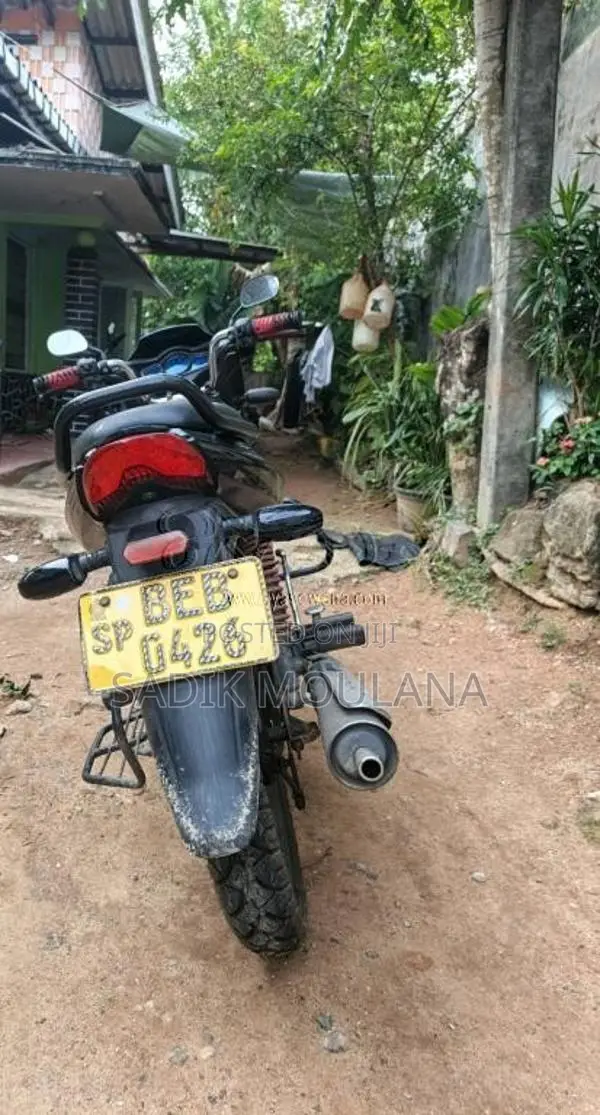 Mahindra Rockstar 2016 Motorbike (Used)