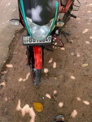 Mahindra Centuro 2017 Motorbike (Used)