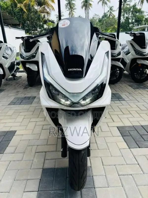 Honda Pcx 160 2025 Motorbike Brand New