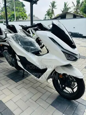 Honda Pcx 160 2025 Motorbike Brand New