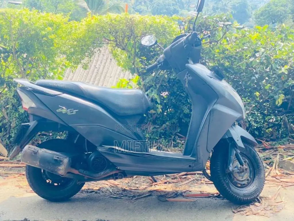 Honda DIO 2017 Motorbike (Used)