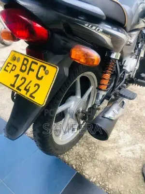 Bajaj Platina Es 2017 Motorbike (Used)