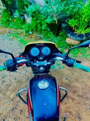 TVS Victor Gl 2004 Motorbike (Used)