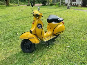Vespa PX150 1980 Motorbike (Used)