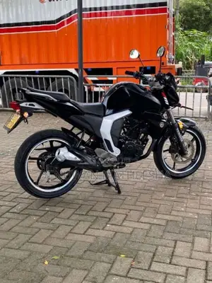 Yamaha FZ 2015 Motorbike (Used)