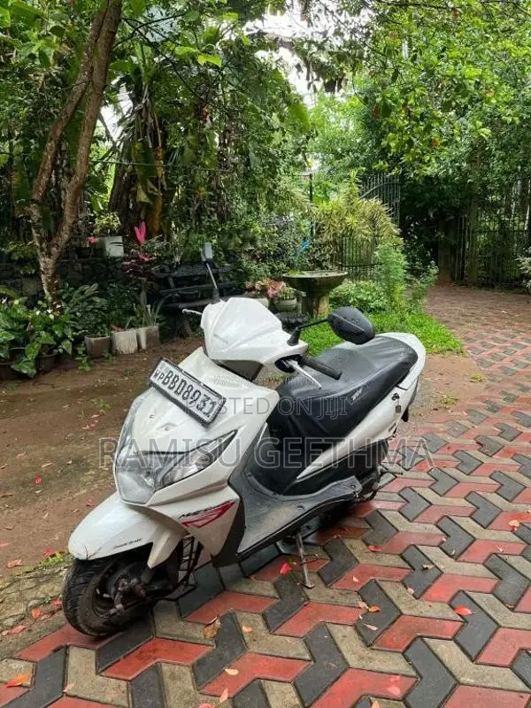 Honda Dio 2014 Motorbike (Used)