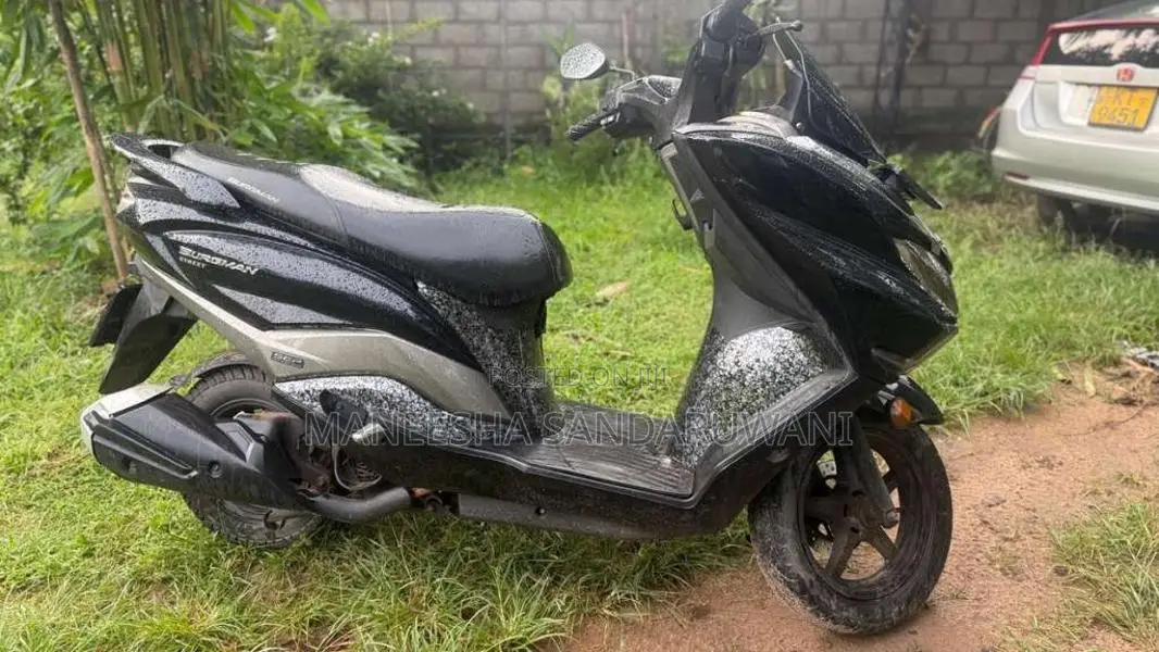 Suzuki BURGMAN 2019 Motorbike (Used)