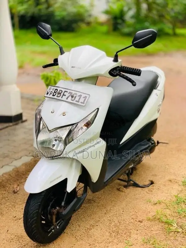 Honda Dio 2014 Motorbike (Used)