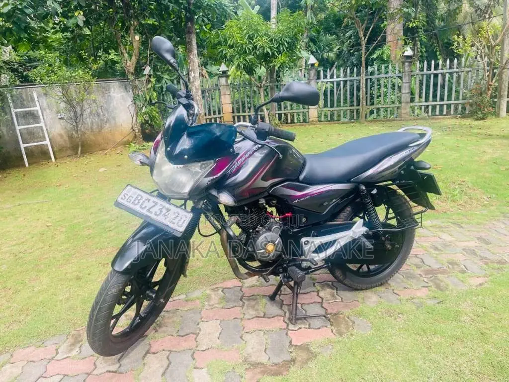 Bajaj DISCOVER 125 2015 Motorbike (Used)