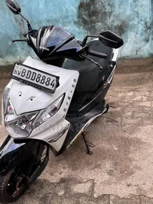Honda Dio 2015 Motorbike (Used)