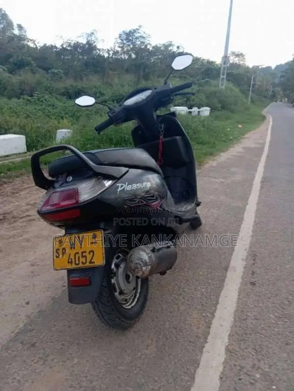 Hero Pleasure 2012 Motorbike (Used)