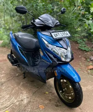 Honda Dio 2025 Motorbike (Used)