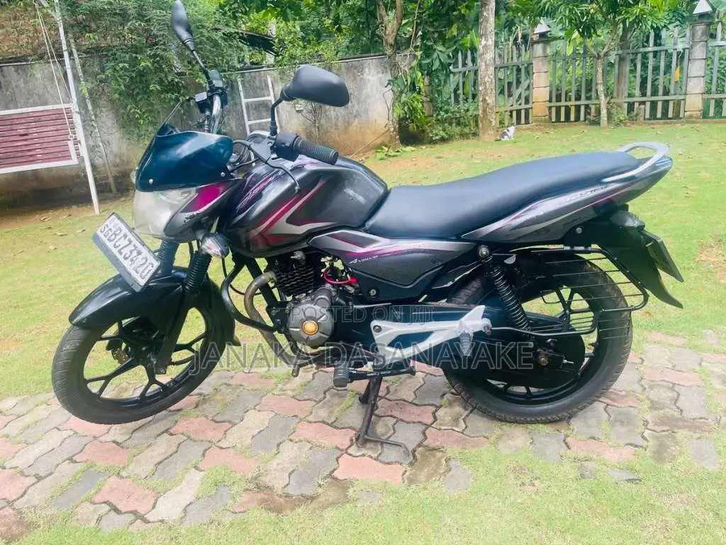 Bajaj DISCOVER 125 2015 Motorbike (Used)