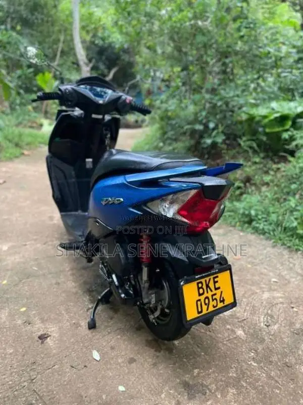 Honda Dio 2025 Motorbike (Used)