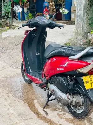 Honda Activa 2013 Motorbike (Used)