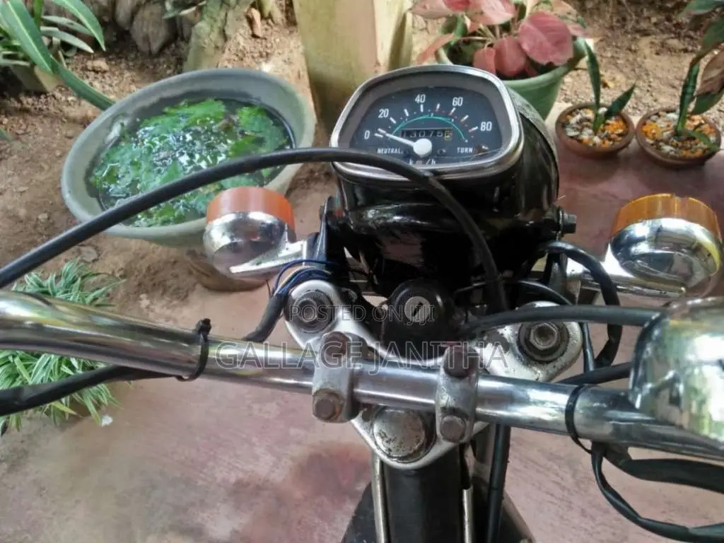 Loncin Loncin 2012 Motorbike Unregistered (Recondition)
