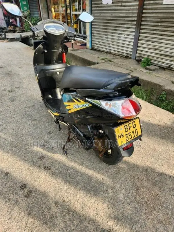 Hero Pleasure 2017 Motorbike (Used)