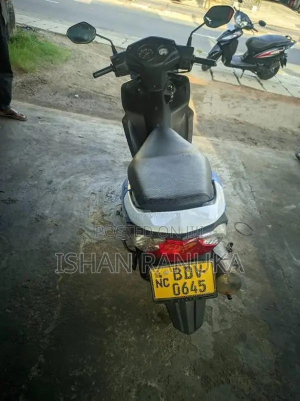 Honda DIO 2016 Motorbike (Used)