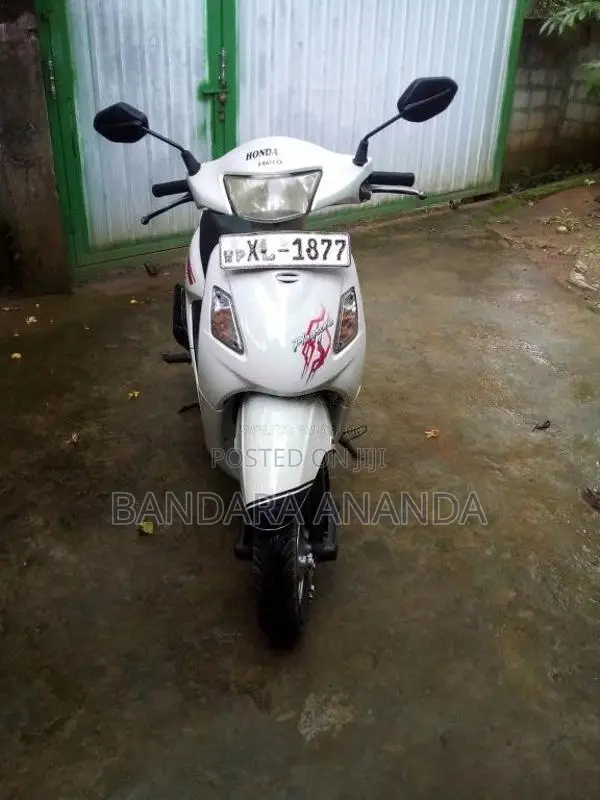 Hero Pleasure 2012 Motorbike (Used)