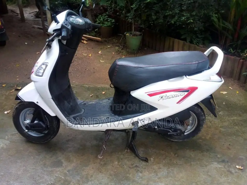 Hero Pleasure 2012 Motorbike (Used)