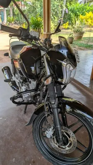 Bajaj V15 2016 Motorbike (Used)