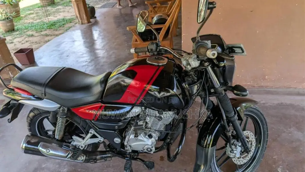 Bajaj V15 2016 Motorbike (Used)