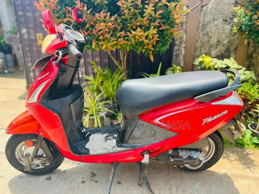 Hero Pleasure 2014 Motorbike (Used)