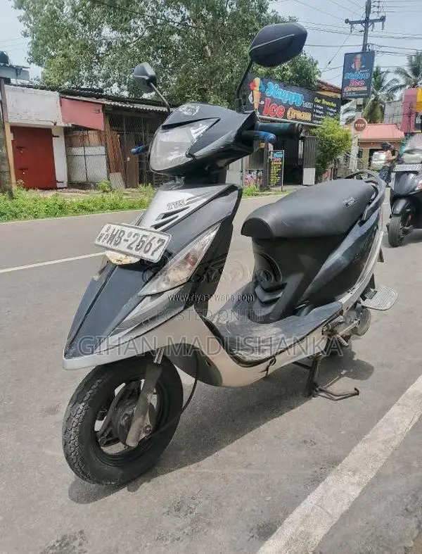 TVS Scooty Streak 2011 Motorbike (Used)