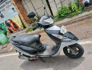 TVS Scooty Streak 2011 Motorbike (Used)