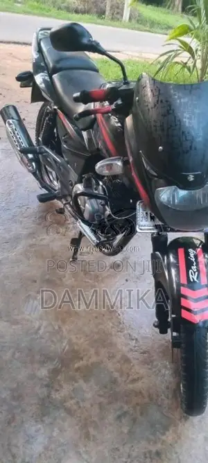 Bajaj Pulsar 180 2017 Motorbike (Used)