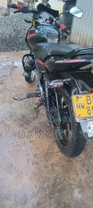Bajaj Pulsar 180 2017 Motorbike (Used)
