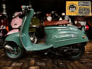 Suzuki Classic Verde 2018 Motorbike Unregistered (Recondition)