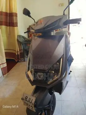 Yadea T5 2025 Motorbike (Used)