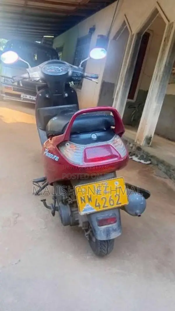 Hero Pleasure 2011 Motorbike (Used)