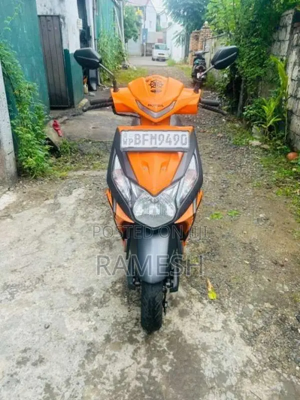 Honda Dio 2017 Motorbike (Used)