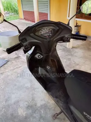 Honda Activa 2013 Motorbike (Used)
