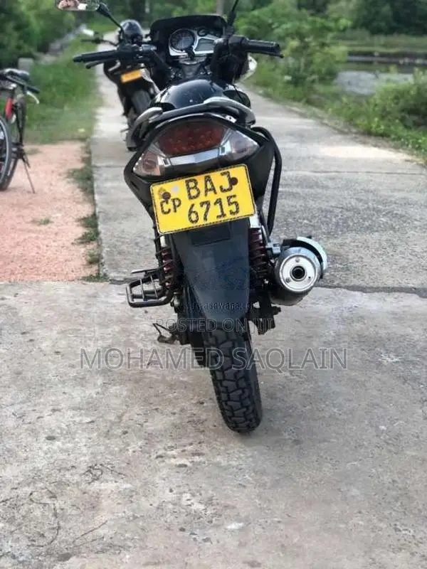 Hero-Honda CBZ 2014 Motorbike (Used)