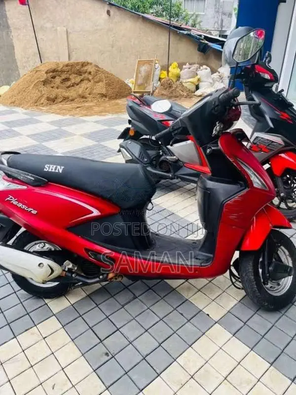 Hero Pleasure 2015 Motorbike (Used)