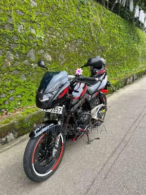 Bajaj Pulsar 180 2010 Motorbike (Used)